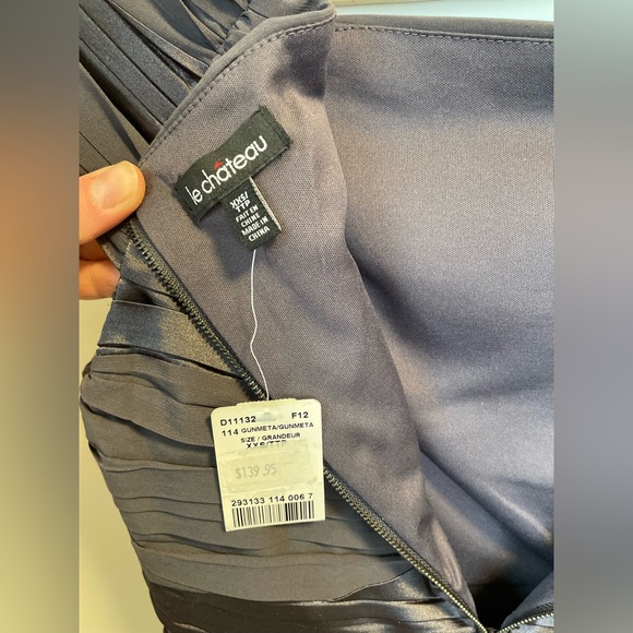 Le Chateau XXS - Picture 2 of 3